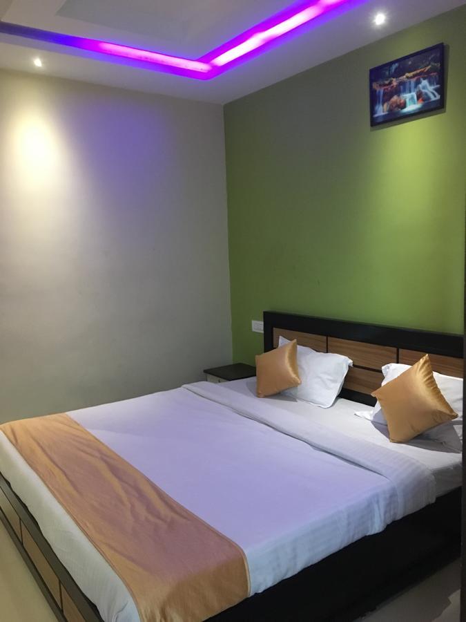 Hotel Time Palace Udagamandalam Room photo